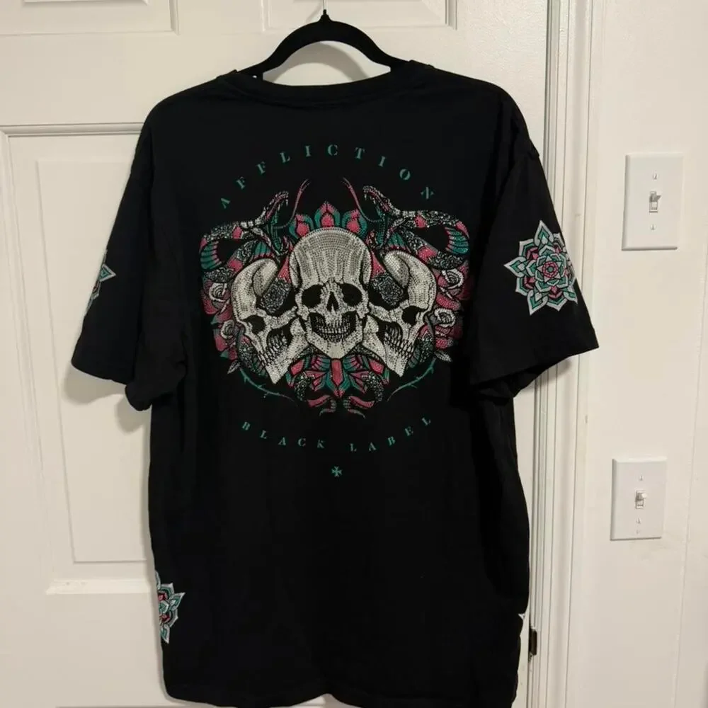 Black Label Affliction black skull and roses tee bedazzled Size XL - Picture 4 of 8